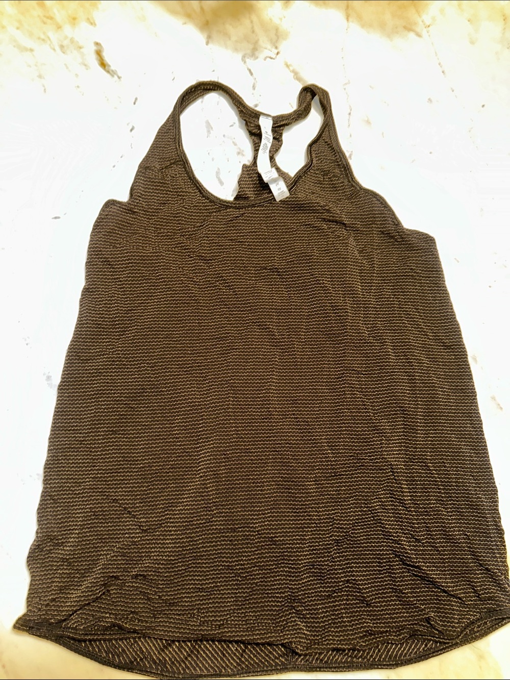 NWOT lululemon athletica black and gold Textured Racerback Tank size 8 - Picture 2 of 6
